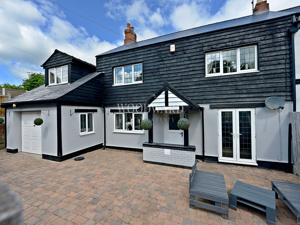 4 bed semidetached house for sale in Kirkby Lane, Pinxton, Nottingham