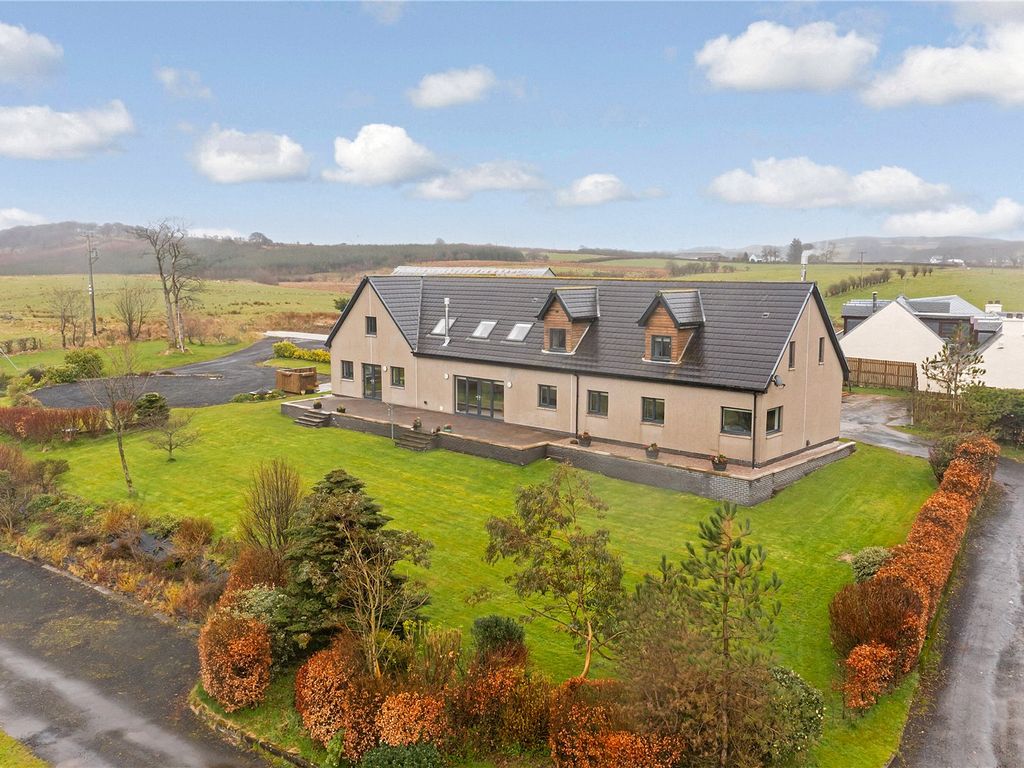 5 bed detached house for sale in Halket Road, Lugton, Kilmarnock, East