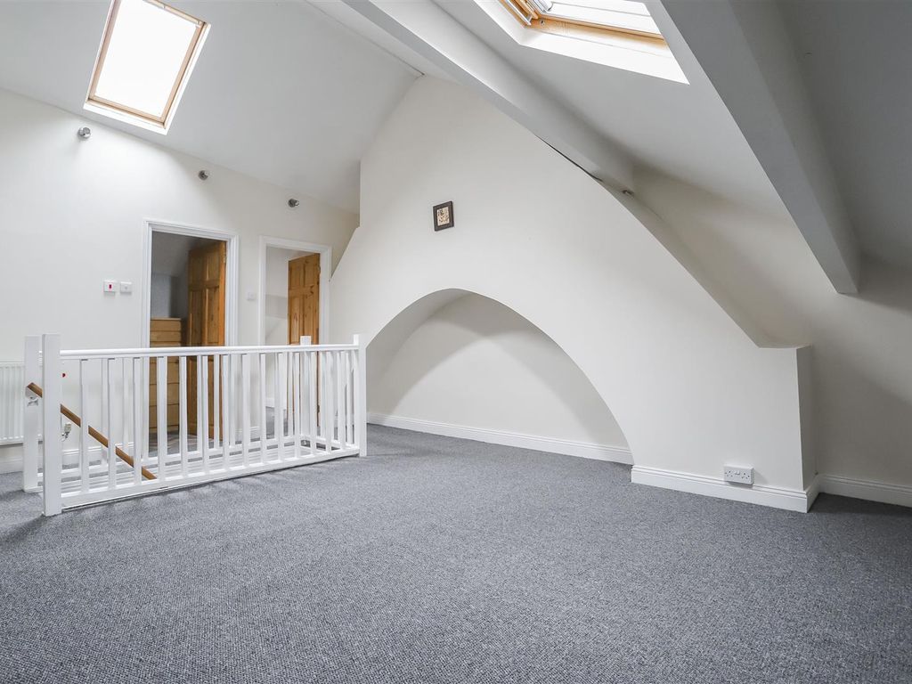 3 bed property for sale in Schofield Road, Rawtenstall, Rossendale BB4