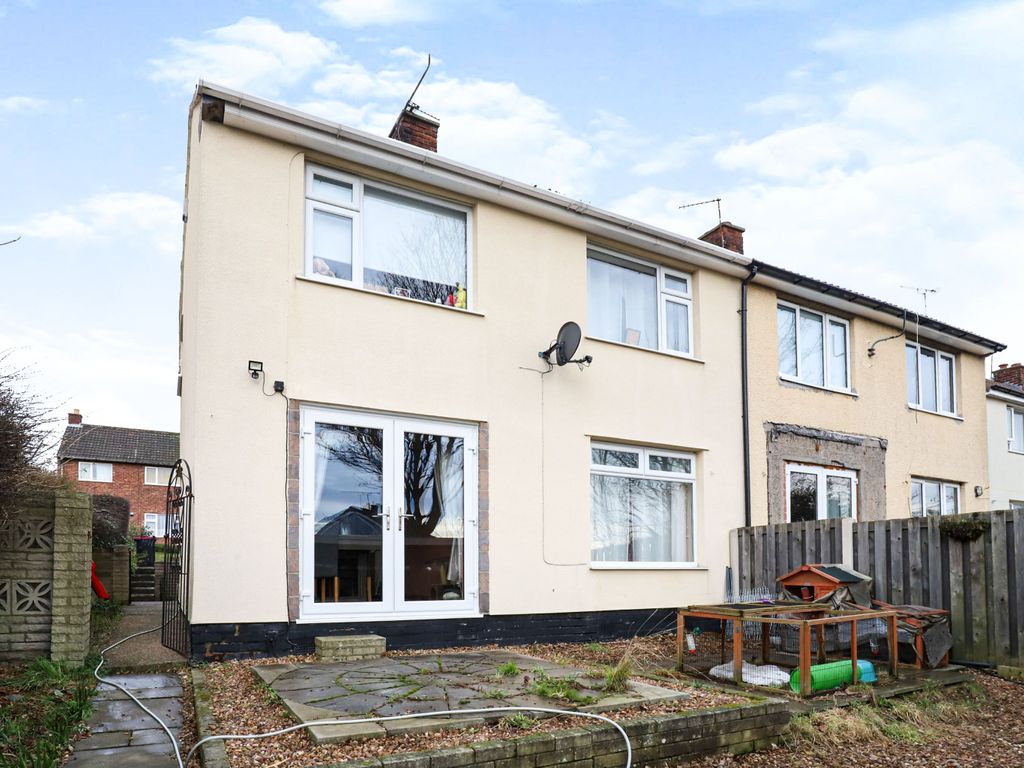 3 bed semidetached house for sale in Arcubus Avenue, Swallownest