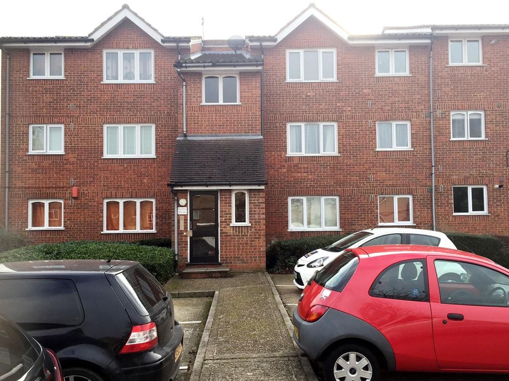 Studio to rent in Howard Close, Waltham Abbey EN9 Zoopla