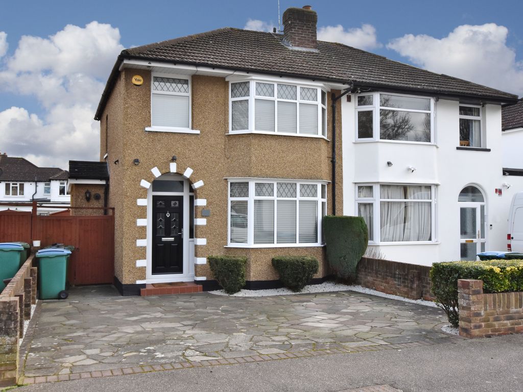 3 bed semidetached house for sale in Westlea Avenue, Watford WD25 Zoopla