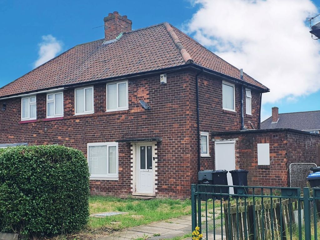 2 bed semidetached house for sale in 24 Carisbrooke Avenue