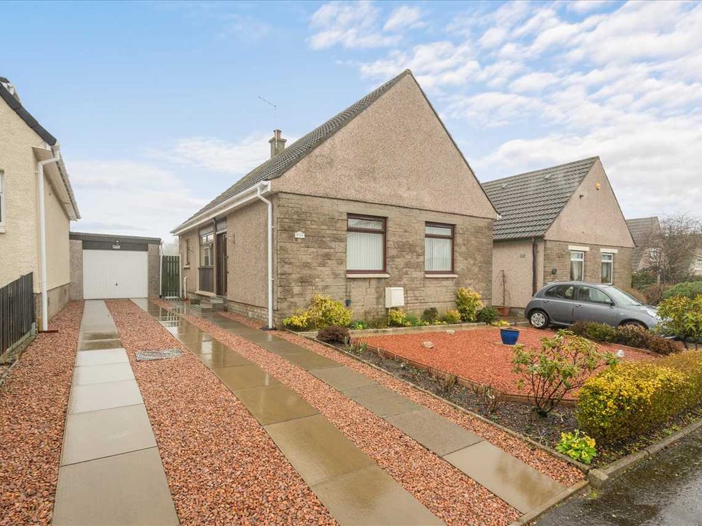 2 bed detached bungalow for sale in Parkview Avenue, Falkirk FK1, £