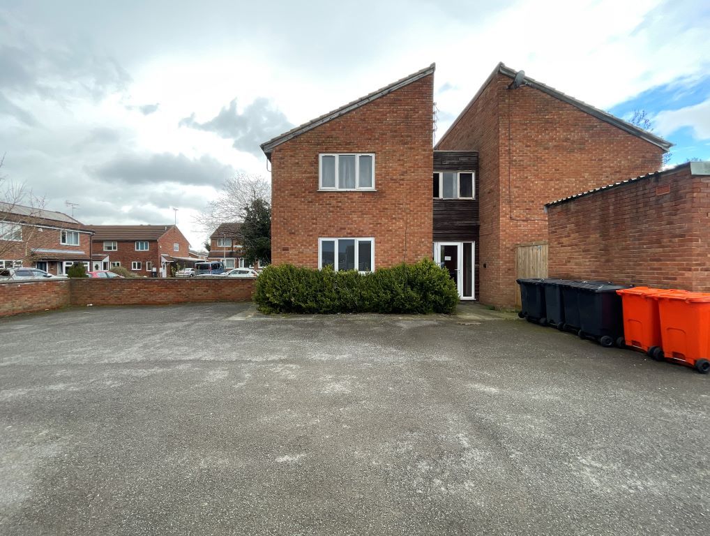 Studio for sale in 47 Barnsdale Road, Anstey Heights, Leicester LE4, £