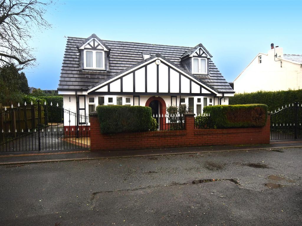 3 bed detached bungalow for sale in Walker Street, Westhoughton, Bolton