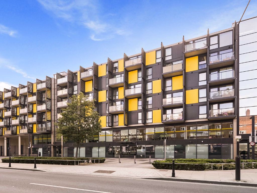 1 bed flat for sale in Bloemfontein Road, London W12 Zoopla