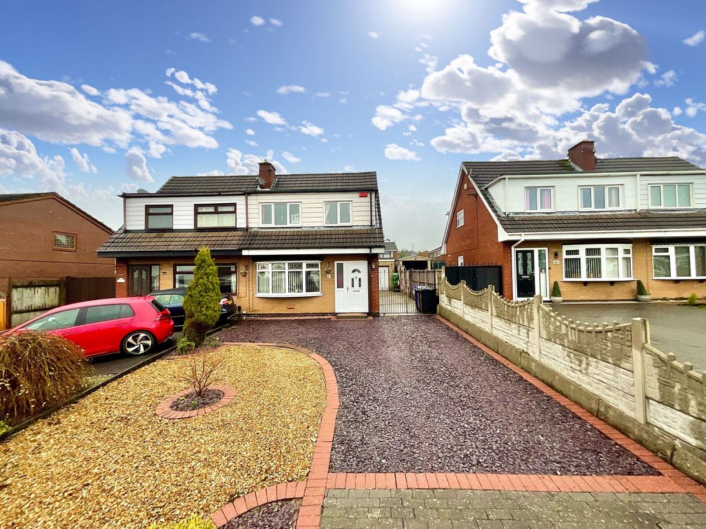 3 bed semidetached house for sale in Carberry Way, StokeOnTrent ST3