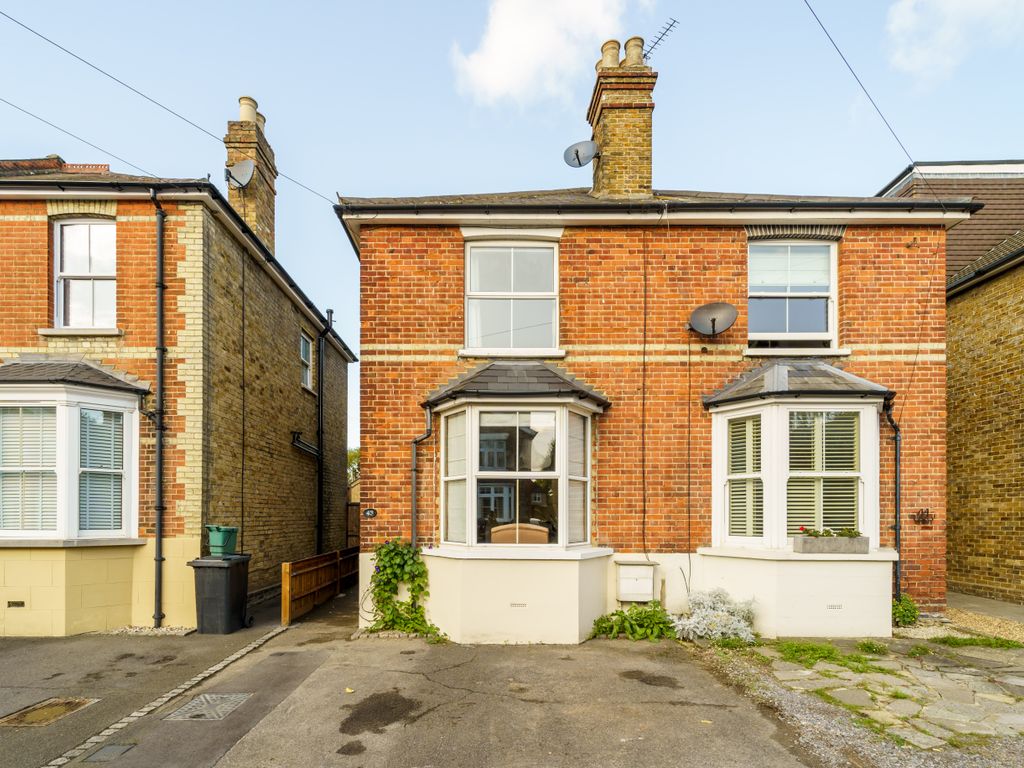 2 bed semidetached house for sale in Claremont Road, StainesUpon