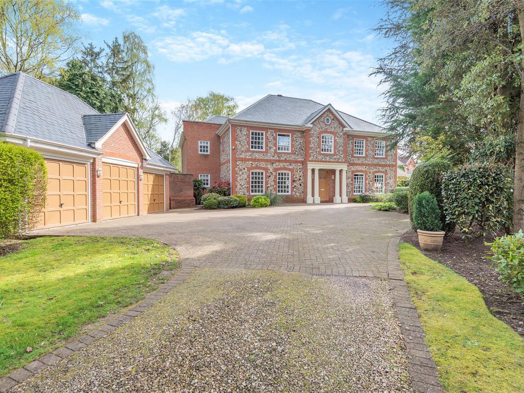 5 bed detached house for sale in Roman Grange, Little Aston, Sutton
