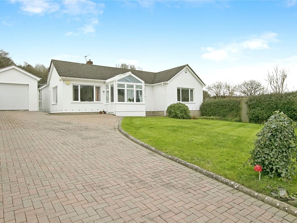 3 bed bungalow for sale in Park View Road, Helston TR13, £450,000 Zoopla