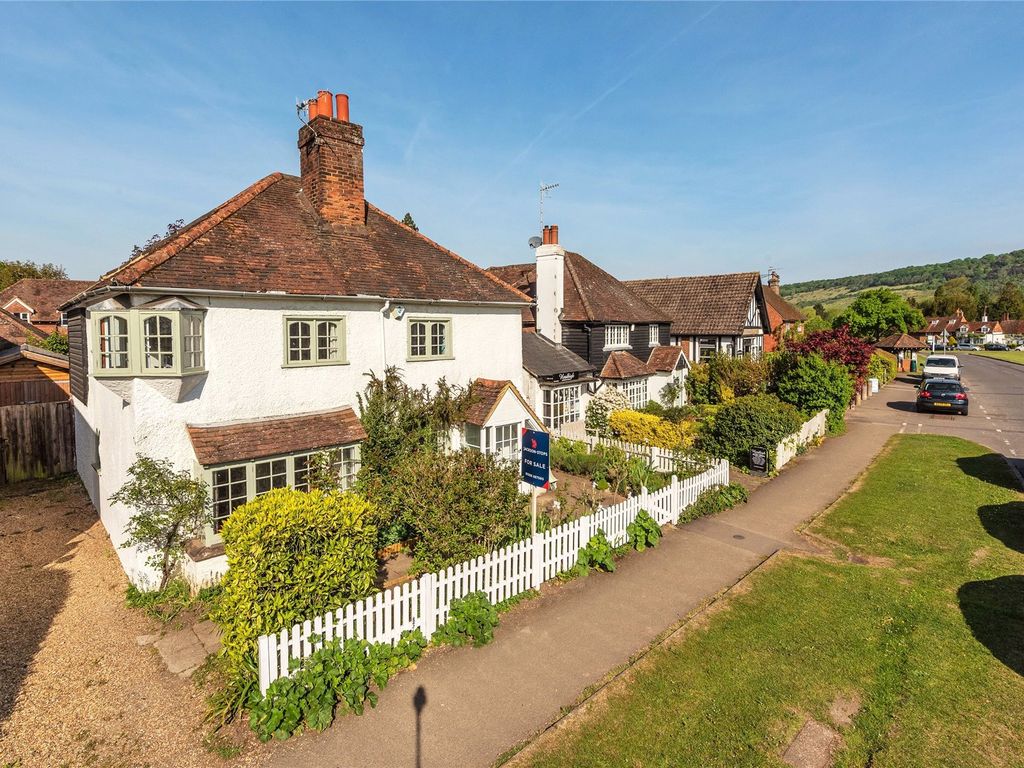 4 bed detached house for sale in Brockham Green, Brockham, Betchworth