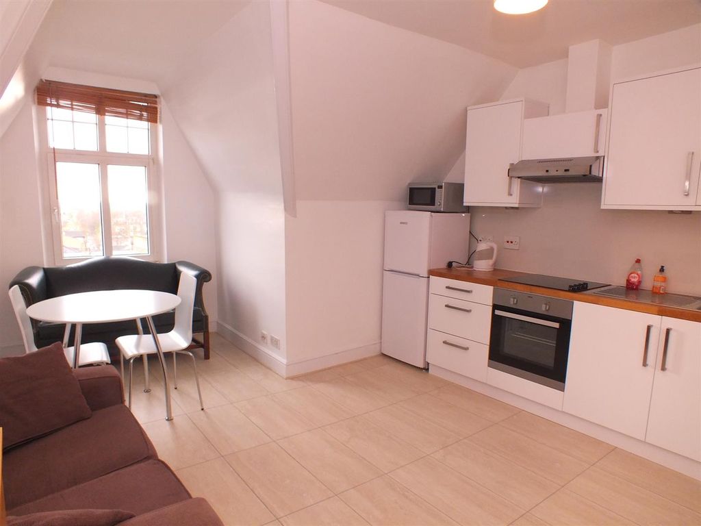 1 bed flat to rent in Churchfield Road, Acton W3 Zoopla