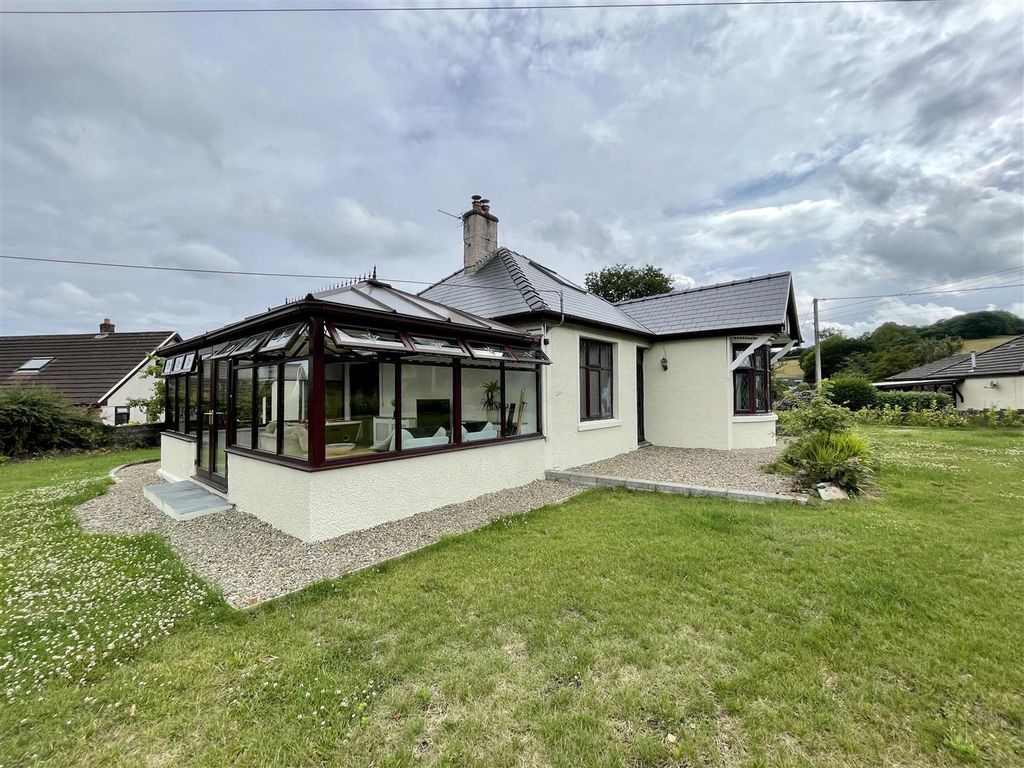 3 bed detached bungalow for sale in Capel Seion, Drefach, Llanelli SA14