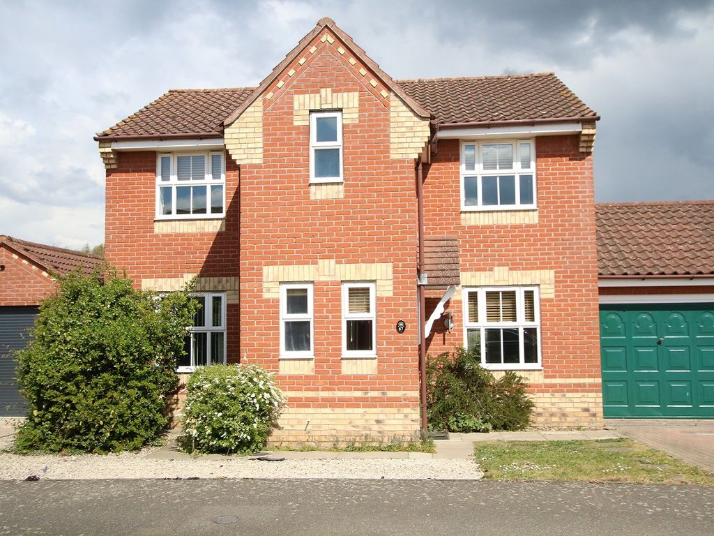 3 bed detached house for sale in Plummers Dell, Great Blakenham