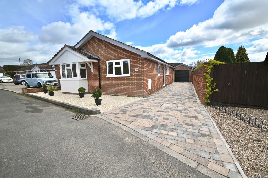 3 bed detached bungalow for sale in Clayworth Drive, Bessacarr ...