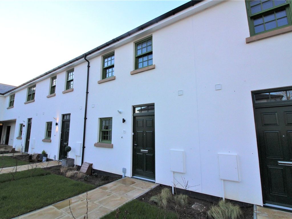 3 bed terraced house to rent in Halfway Road, Minster On Sea, Sheerness