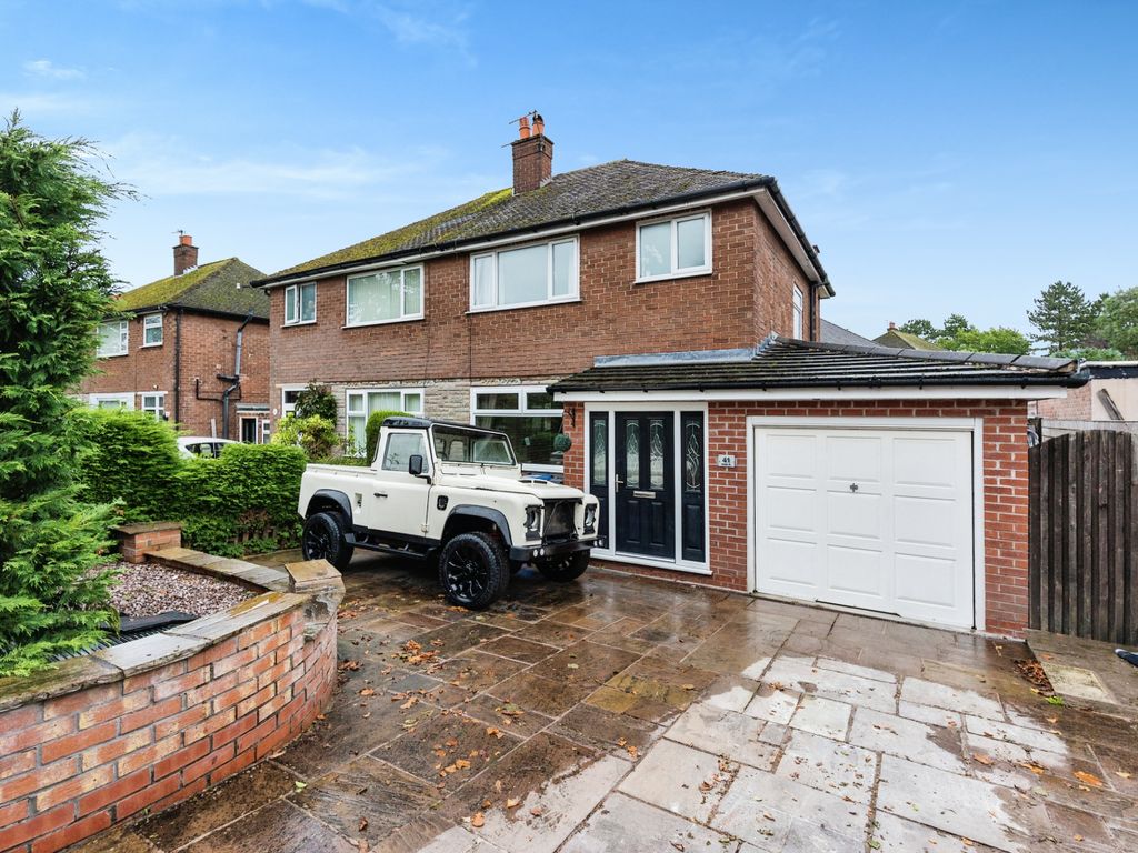 3 bed semidetached house for sale in Berkeley Road, Stockport SK7, £