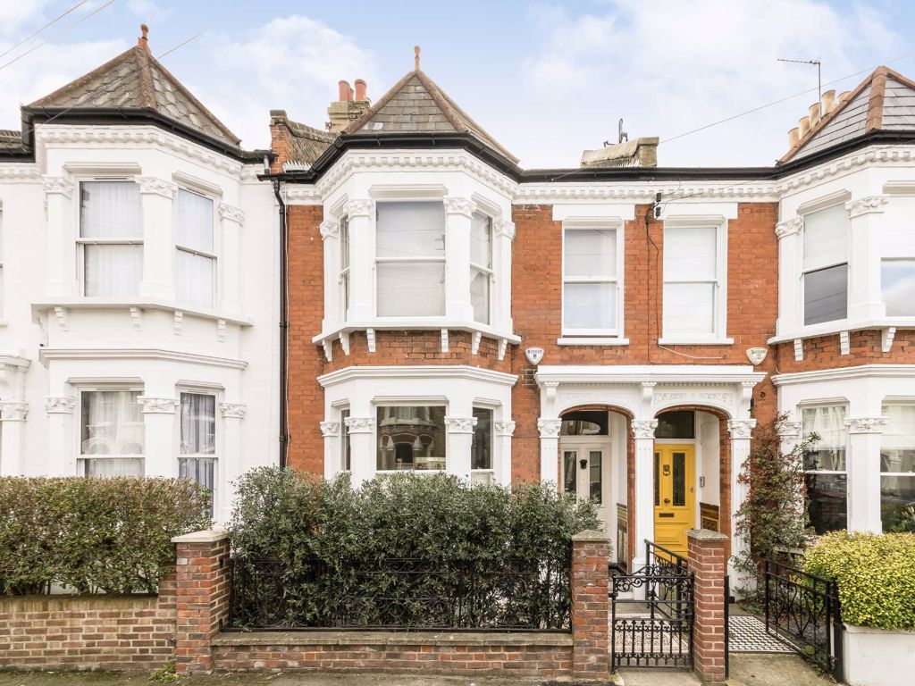 4 bed property for sale in Narbonne Avenue, London SW4 Zoopla