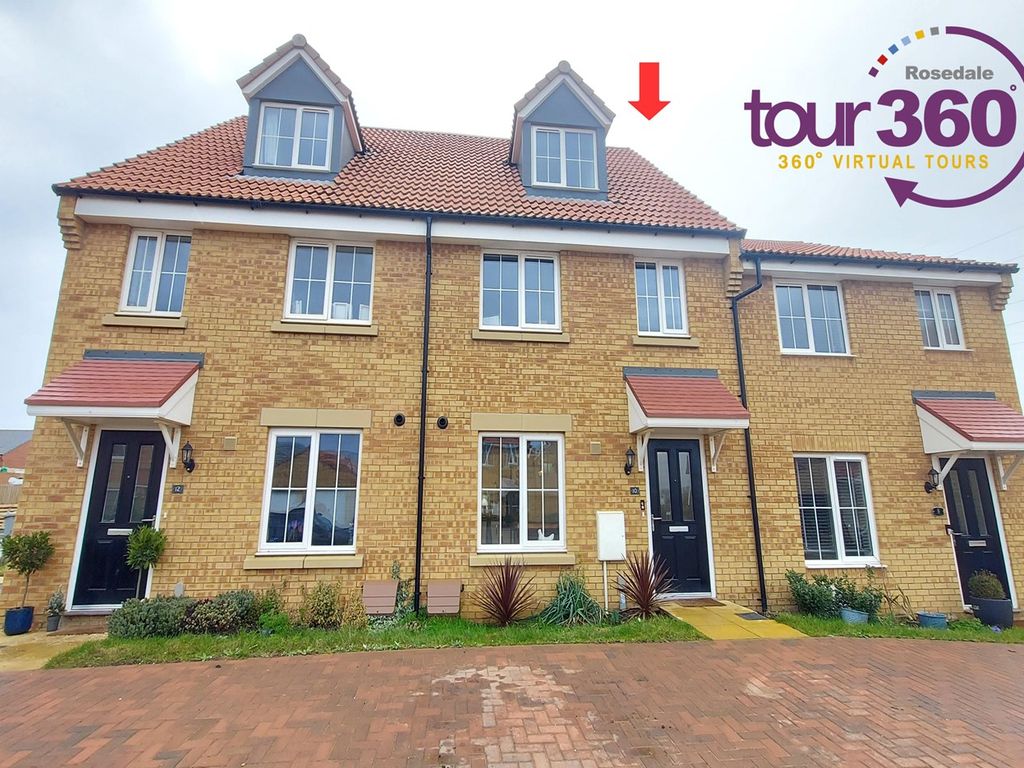 3 bed town house for sale in Prince Road, Bourne, Lincolnshire