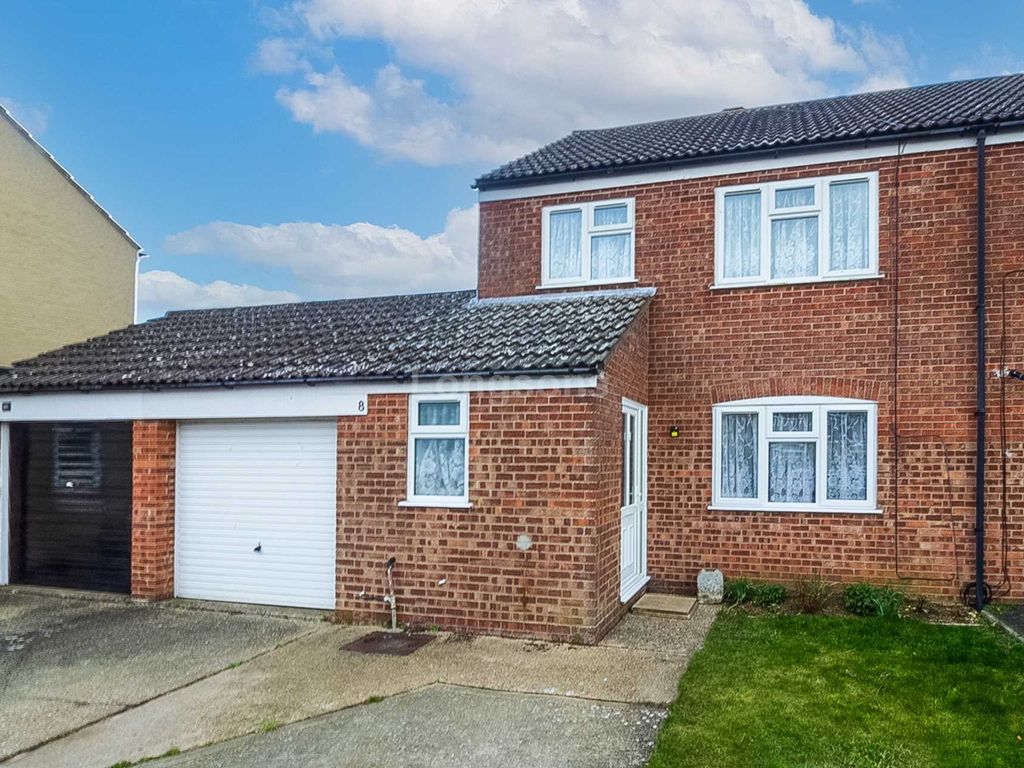 3 bed semidetached house for sale in Queensway, Watton IP25 Zoopla