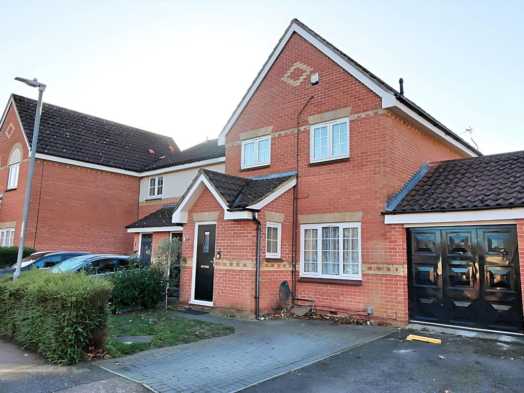 3 bed end terrace house for sale in Bentley Drive, Church Langley