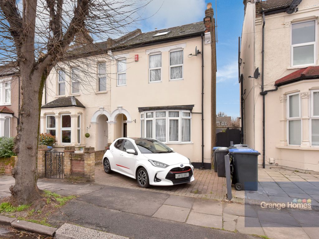 4 bed semidetached house for sale in First Avenue, Enfield EN1 Zoopla