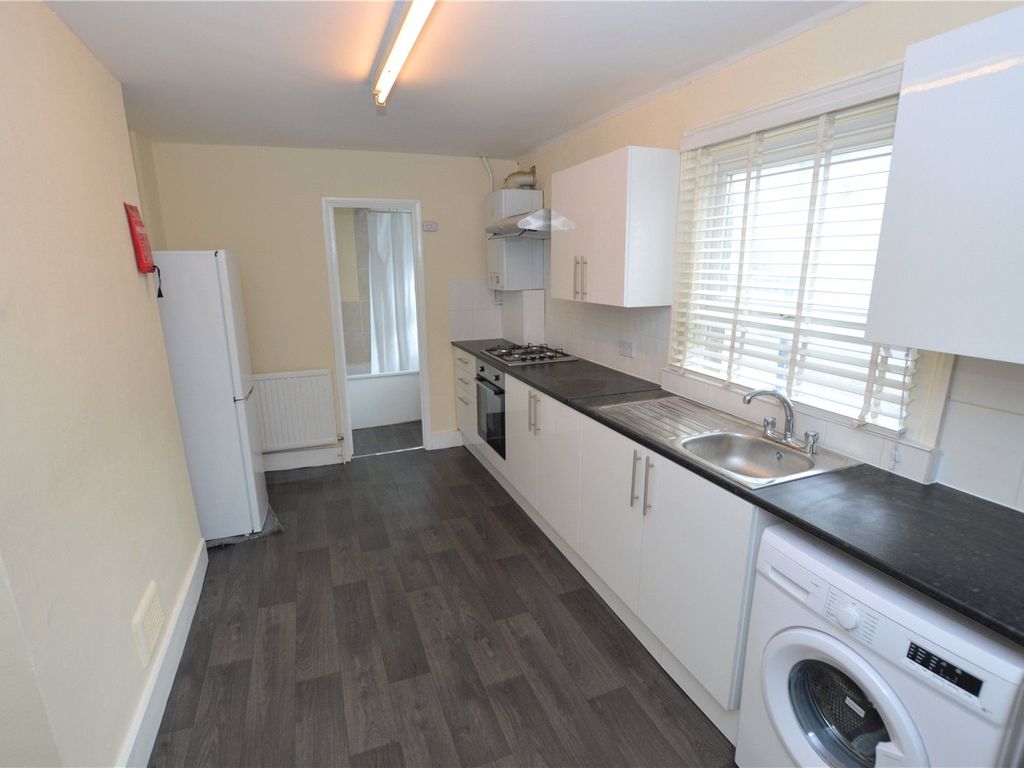 1 bed flat to rent in Bensham Grove, Thornton Heath CR7 Zoopla