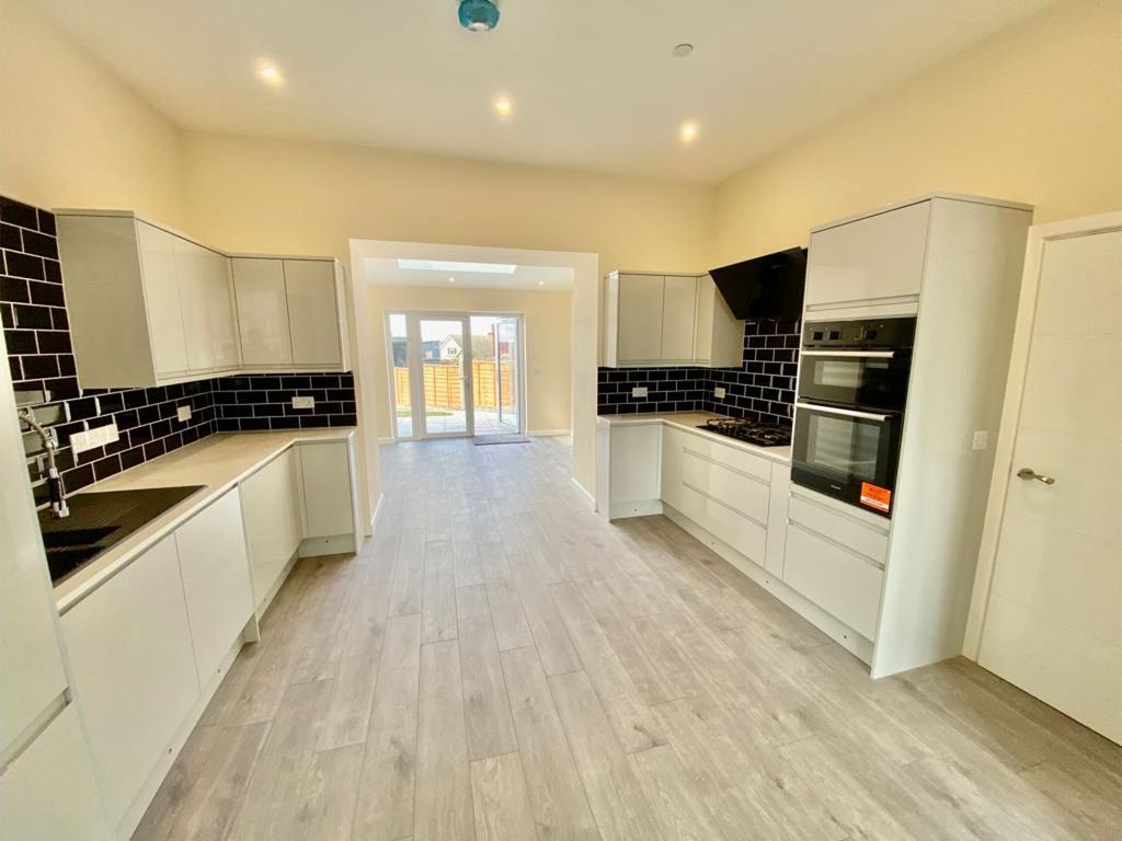 3 bed terraced house for sale in High Street, Neyland SA73 Zoopla