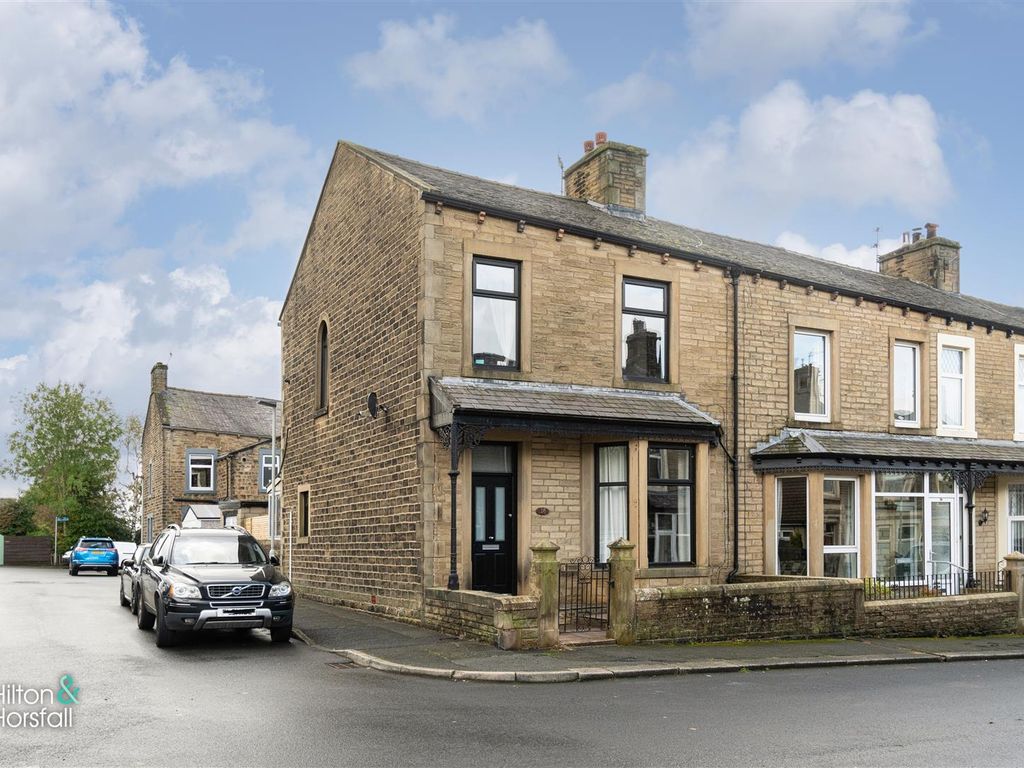 3 bed end terrace house for sale in Rostle Top Road, Earby