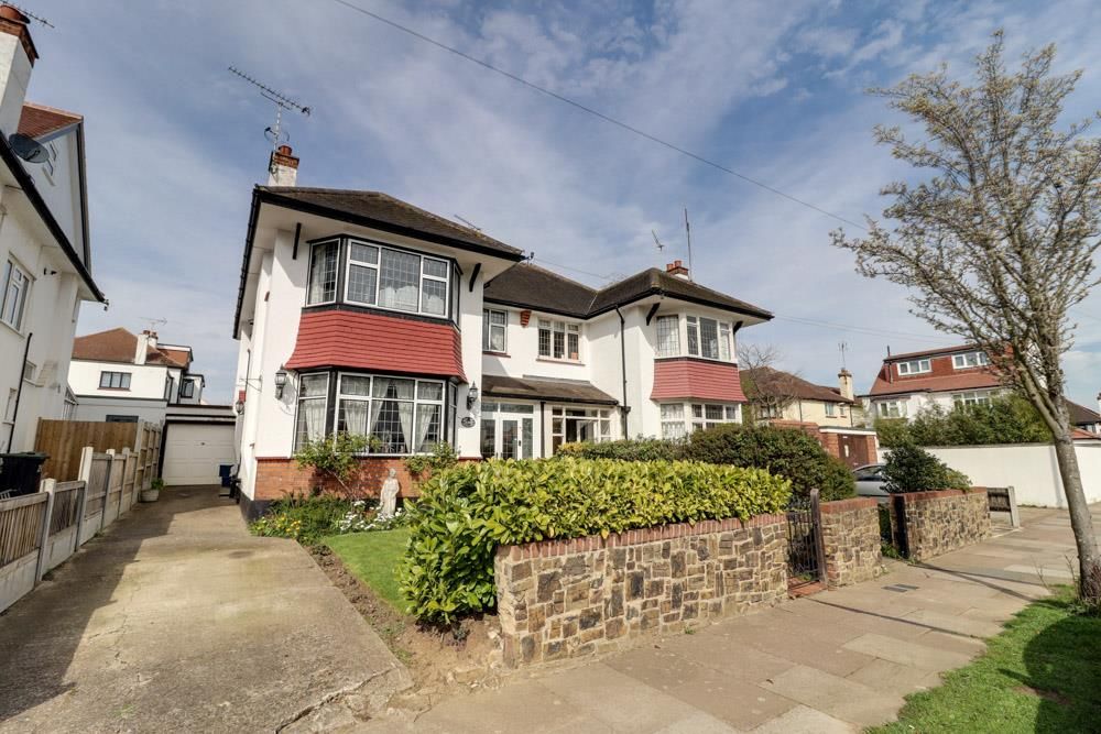 3 bed semidetached house for sale in Western Road, LeighOnSea SS9 Zoopla