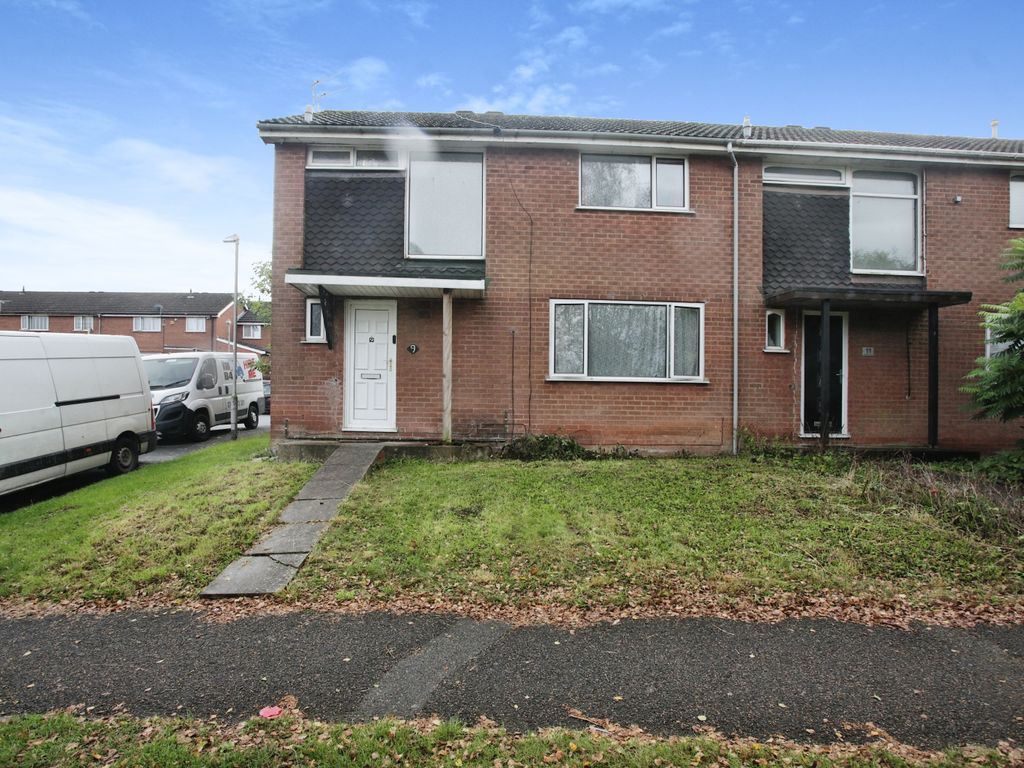 3 bed end terrace house for sale in Cromdale Close, Nuneaton