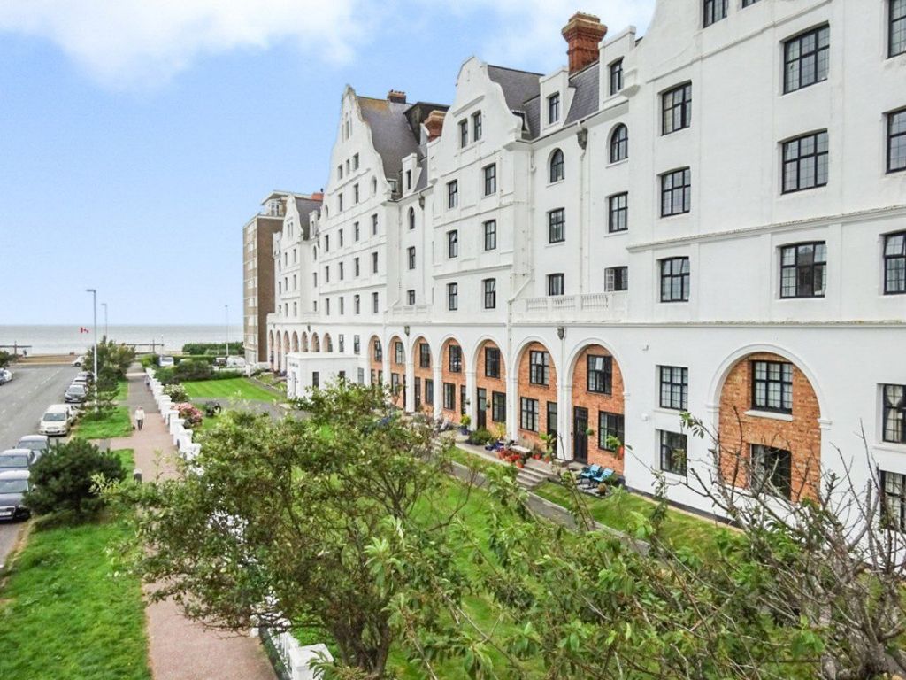 2 bed flat for sale in Dolphin Lodge Grand Avenue, Worthing BN11 Zoopla