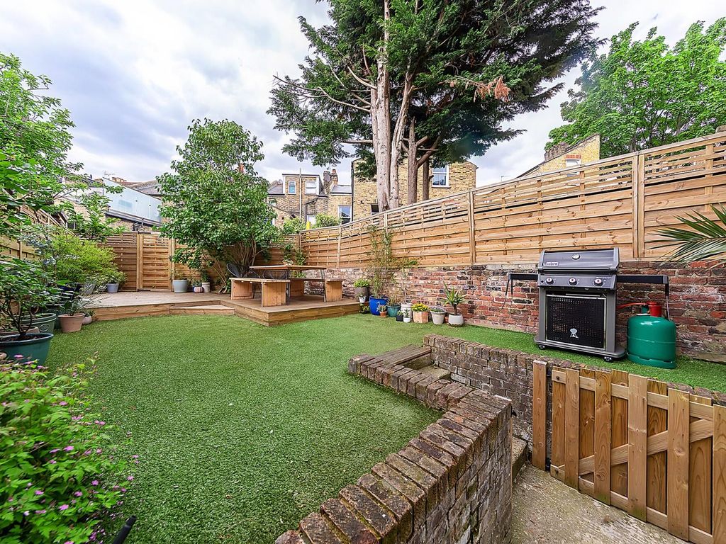 2 bed flat for sale in Landor Road, London SW9 Zoopla