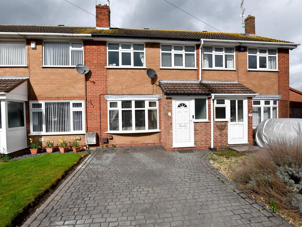 3 bed terraced house for sale in Poplars Road, Horninglow, BurtonOn
