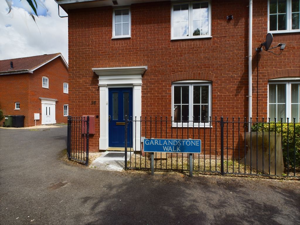 3 bed end terrace house to rent in Garlandstone Walk, Hempsted, Gloucester GL2, £1,200 pcm Zoopla