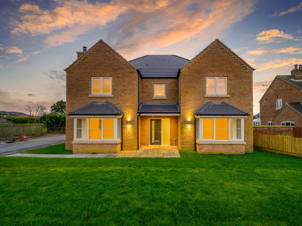 New home, 4 bed detached house for sale in Stickney Chase, Stickney