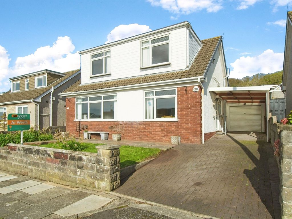 4 bed detached bungalow for sale in Danygraig Avenue, Newton, Porthcawl