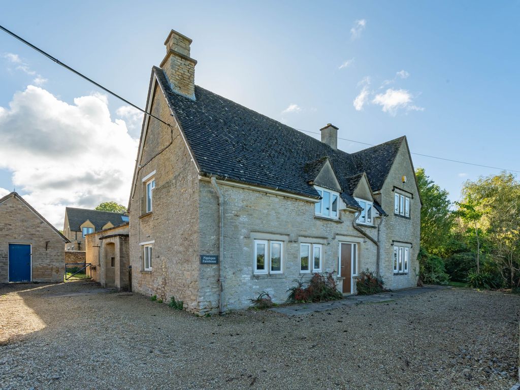4 bed cottage for sale in Weald, Bampton OX18, £700,000 Zoopla