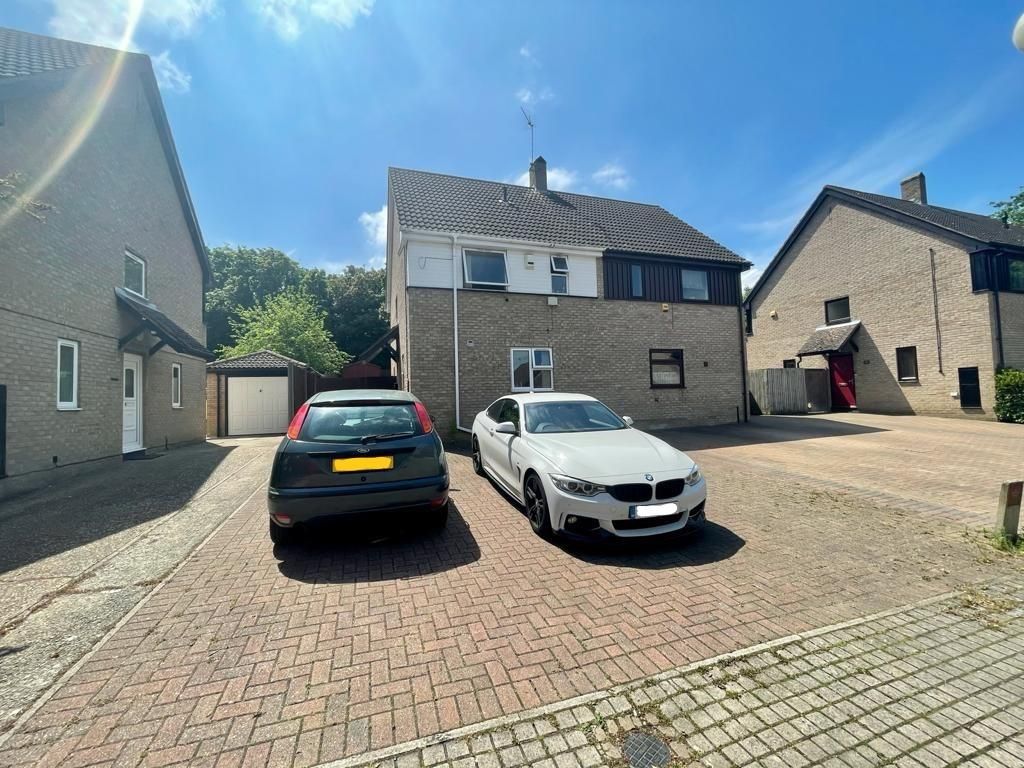 3 bed property to rent in Rushleys Close, Loughton, Milton Keynes MK5