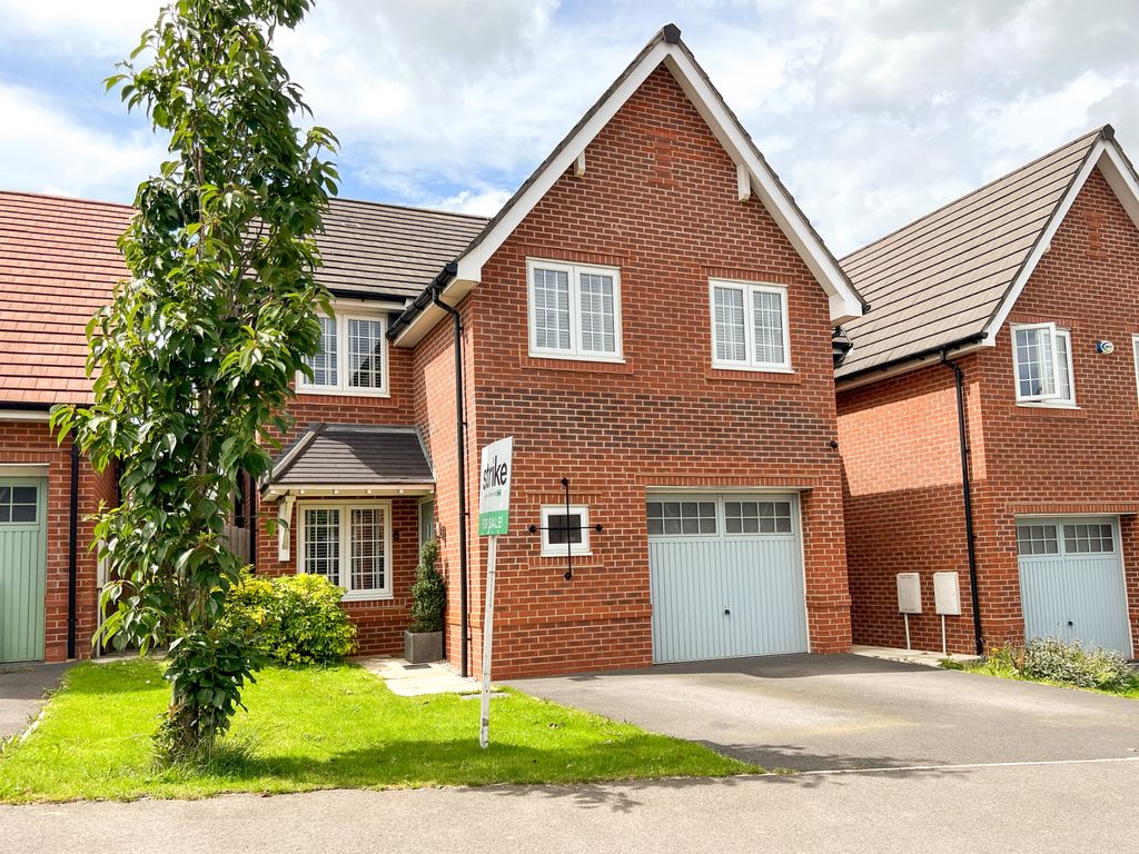 4 bed detached house for sale in Norton Road, Worsley, Manchester M28