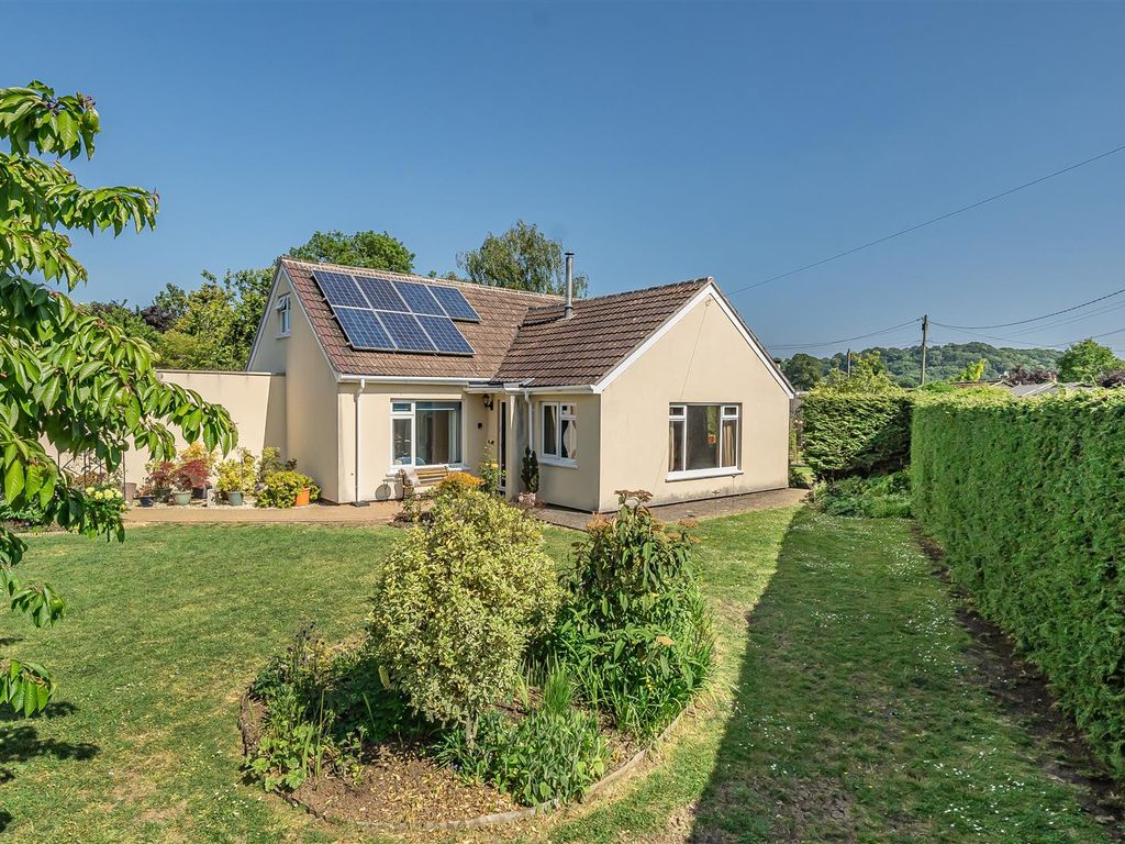 4 bed detached bungalow for sale in Meare Green, Wrantage, Taunton TA3
