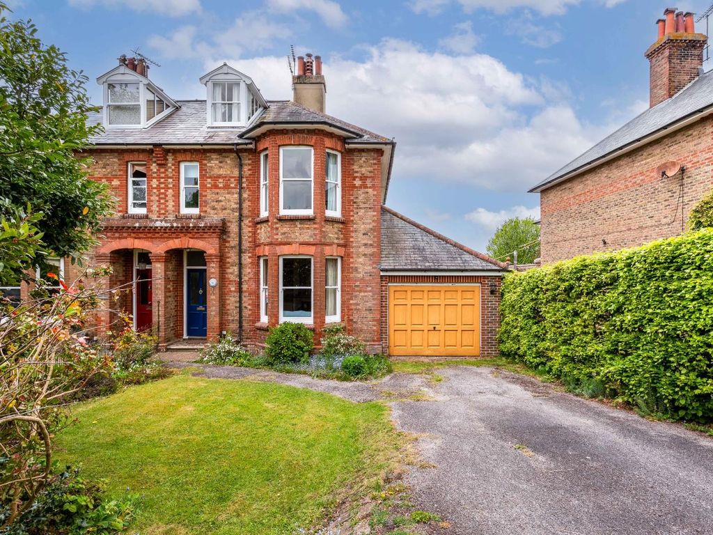5 bed property for sale in Broomfield Road, Henfield BN5 Zoopla