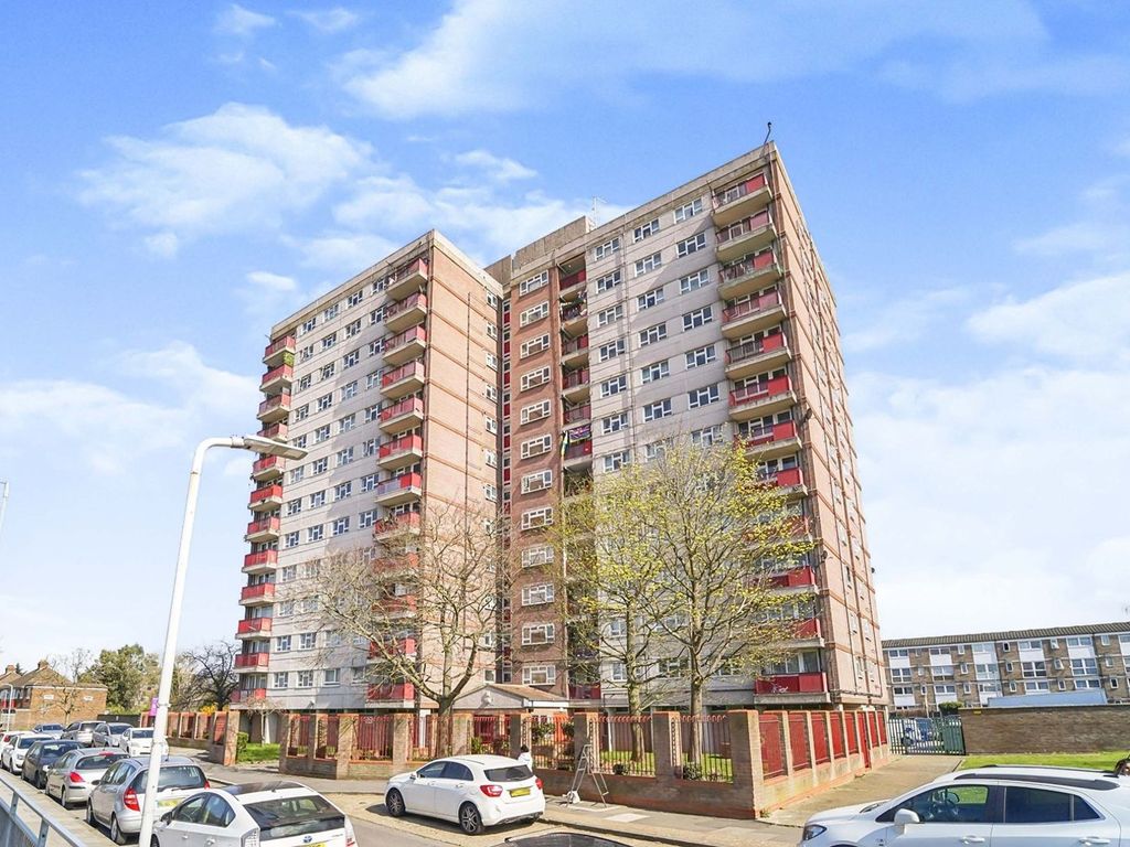 2 bed flat for sale in Yeading Lane, Hayes UB4 Zoopla