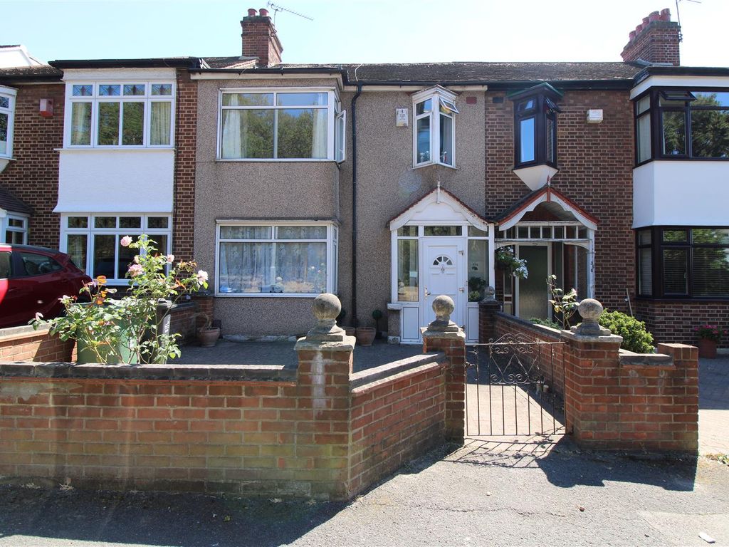 3 bed terraced house for sale in Larkshall Road, London E4 Zoopla