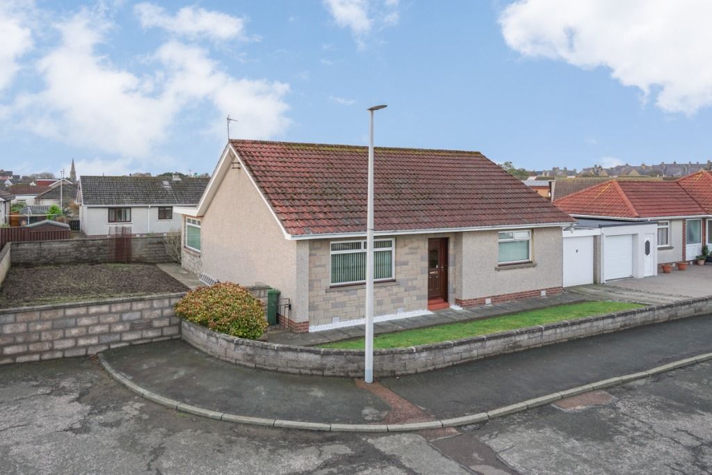 3 bed bungalow for sale in Bellevue Place, Arbroath, Angus DD11 Zoopla