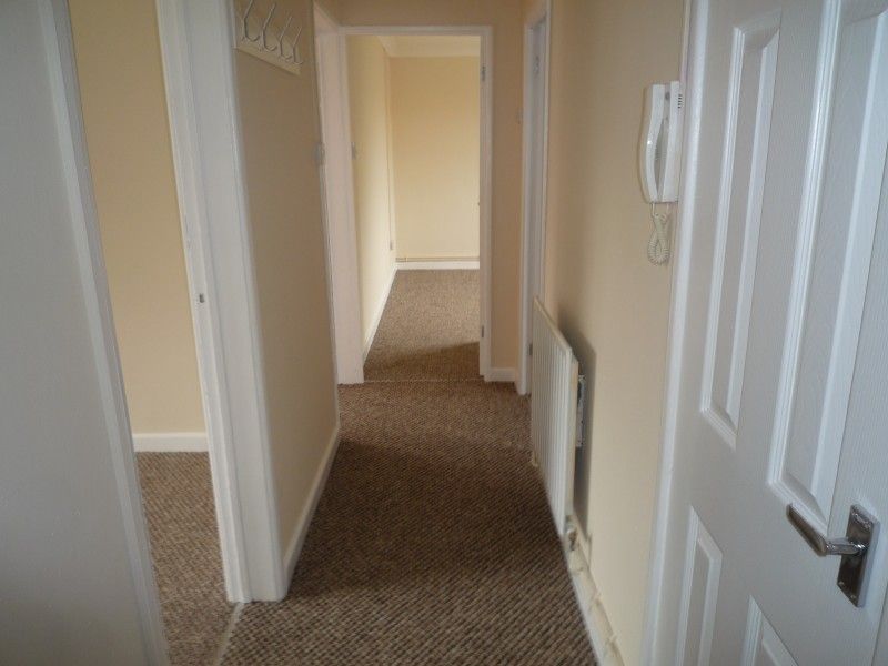 2 bed flat to rent in Hills Lane Drive, Madeley, Telford TF7, £675 pcm