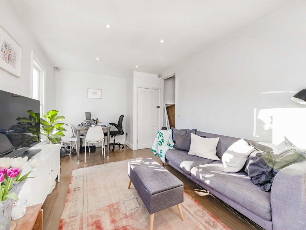 1 bed flat to rent in Ferndale Road, London SW4, £1,600 pcm Zoopla