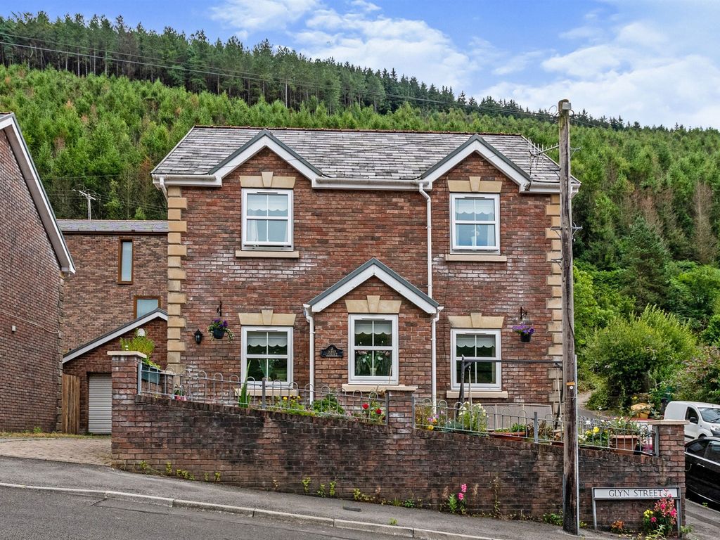 3 bed detached house for sale in Glyn Street, Ogmore Vale, Bridgend