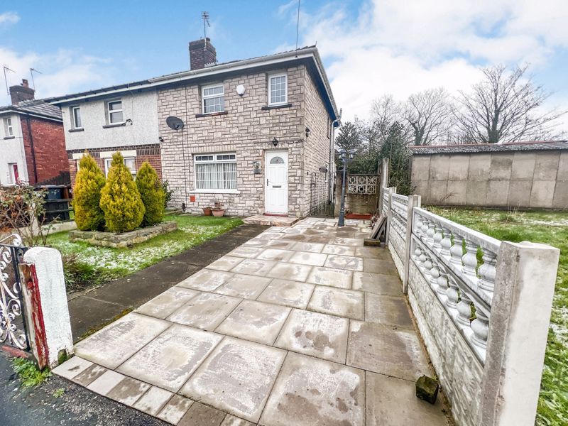 3 bed end terrace house for sale in Devonshire Road, Atherton